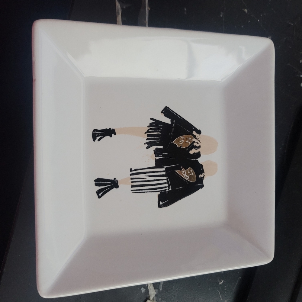 Trinket holder